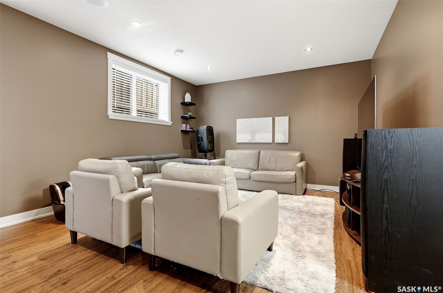 4555 Solie Crescent, Regina SK S4X 0B4 4555 Solie Crescent, Regina SK S4X 0B4