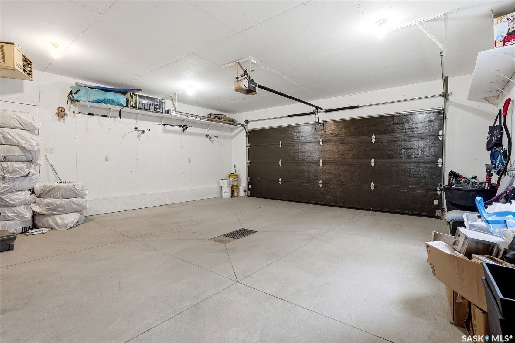 4555 Solie Crescent, Regina SK S4X 0B4 4555 Solie Crescent, Regina SK S4X 0B4