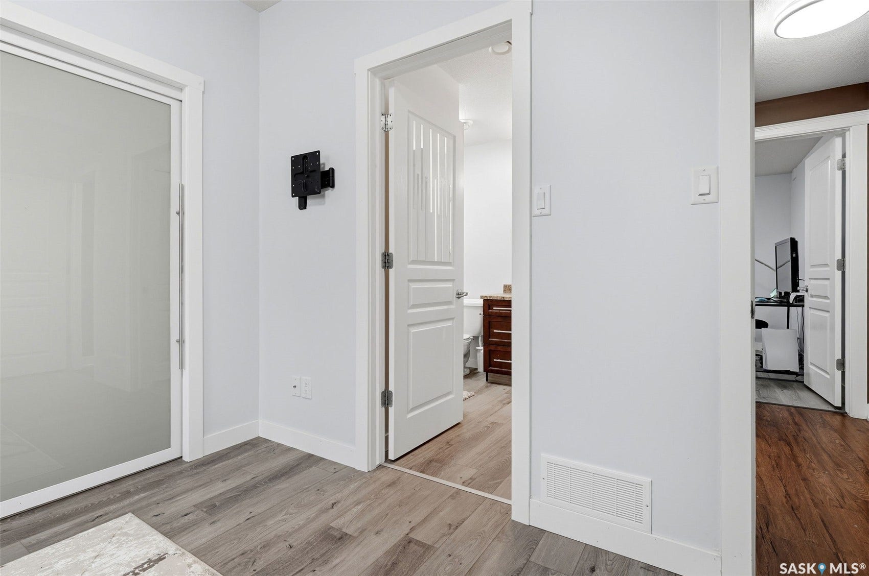4555 Solie Crescent, Regina SK S4X 0B4 4555 Solie Crescent, Regina SK S4X 0B4