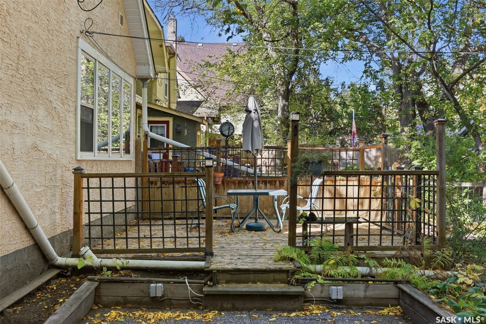 2917 Robinson Street, Regina SK S4S 1V2
