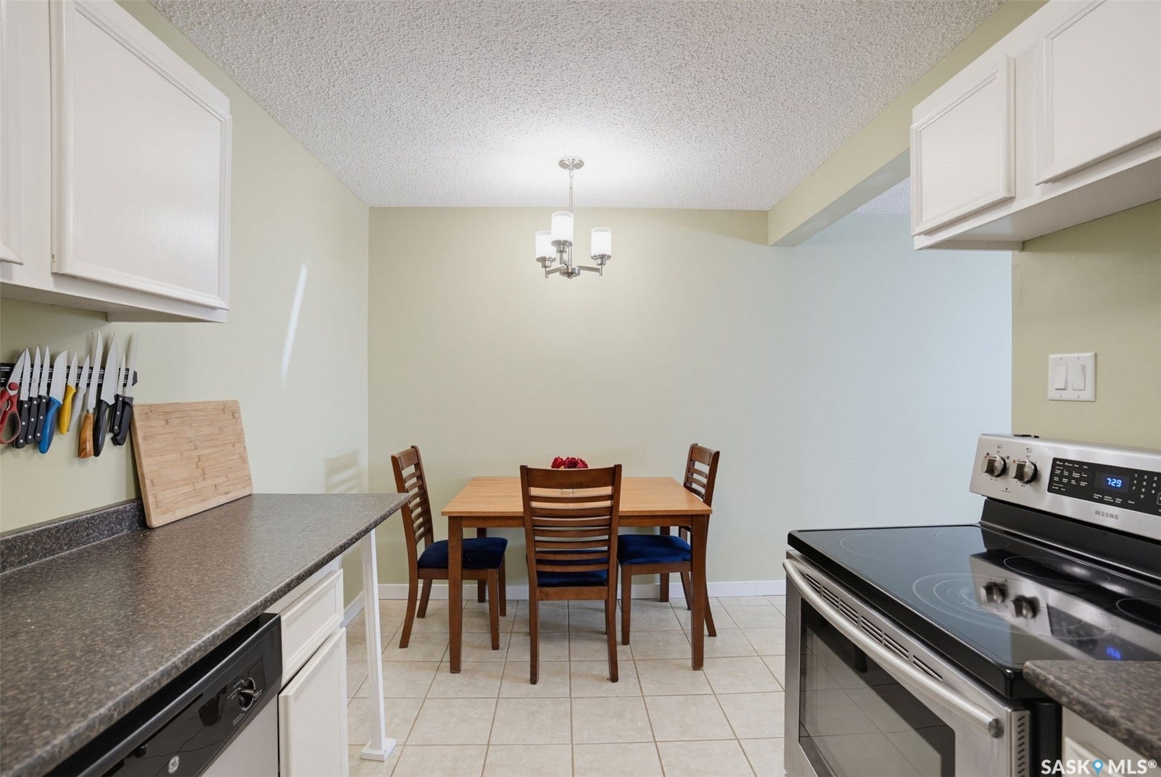 720 8th Street E, #104, Saskatoon SK S7H 0R3