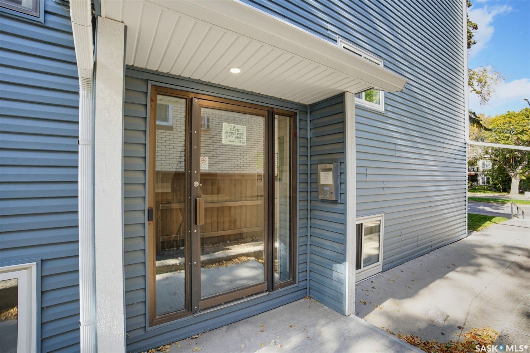 720 8th Street E, #104, Saskatoon SK S7H 0R3