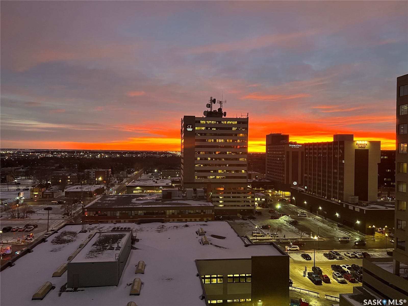 1914 Hamilton Street, #1007, Regina SK S4P 3N6 Expansive urban scenery with a prominent horizon