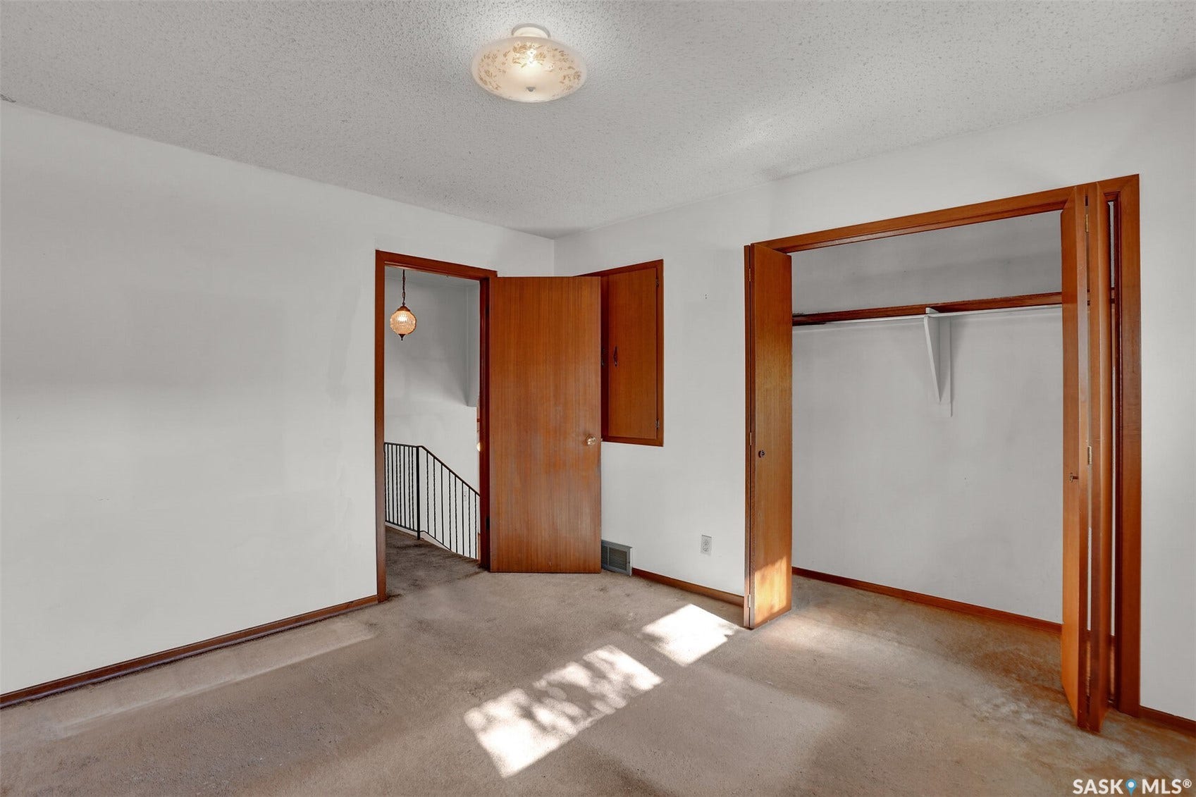 98 Alport Crescent, Regina SK S4R 7Y6