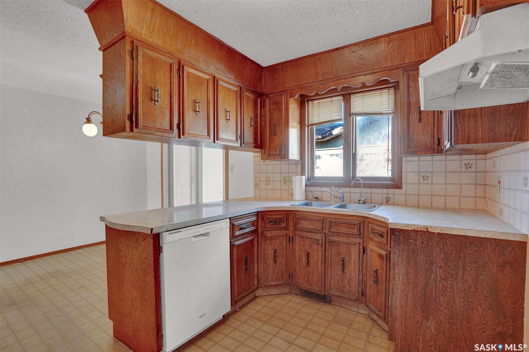 98 Alport Crescent, Regina SK S4R 7Y6