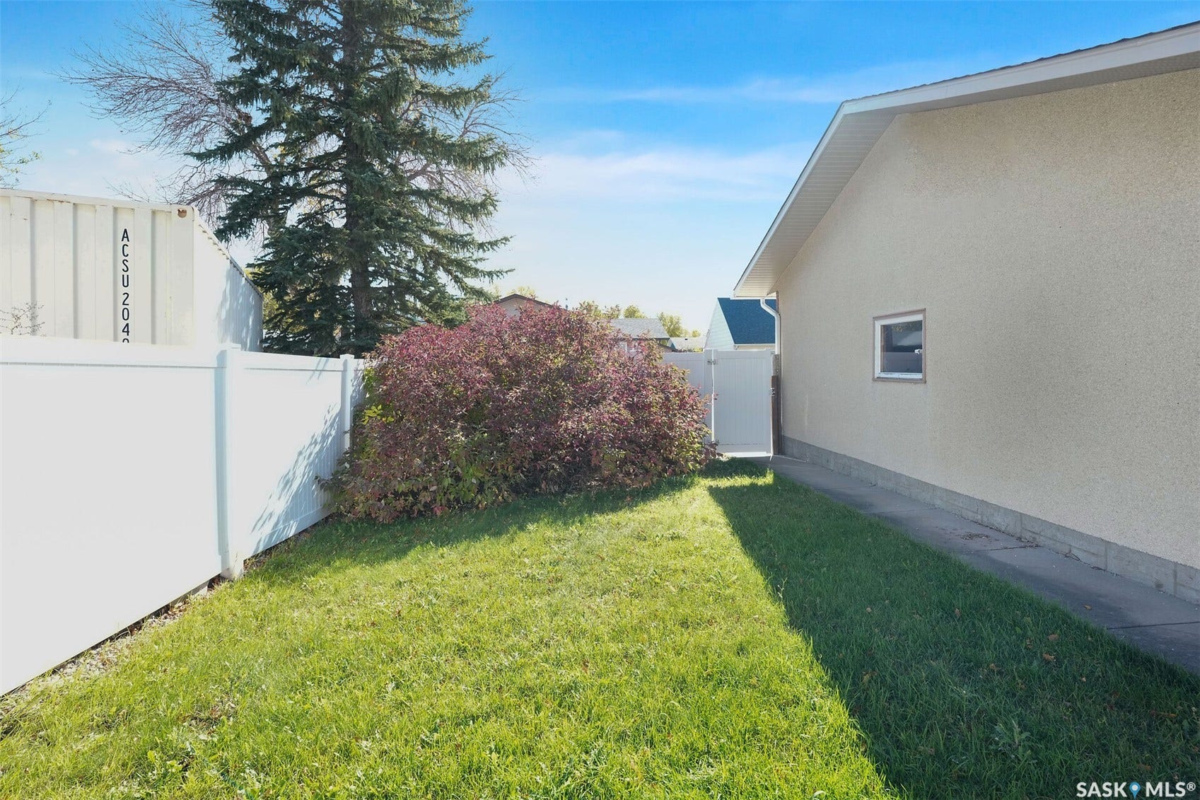 98 Alport Crescent, Regina SK S4R 7Y6