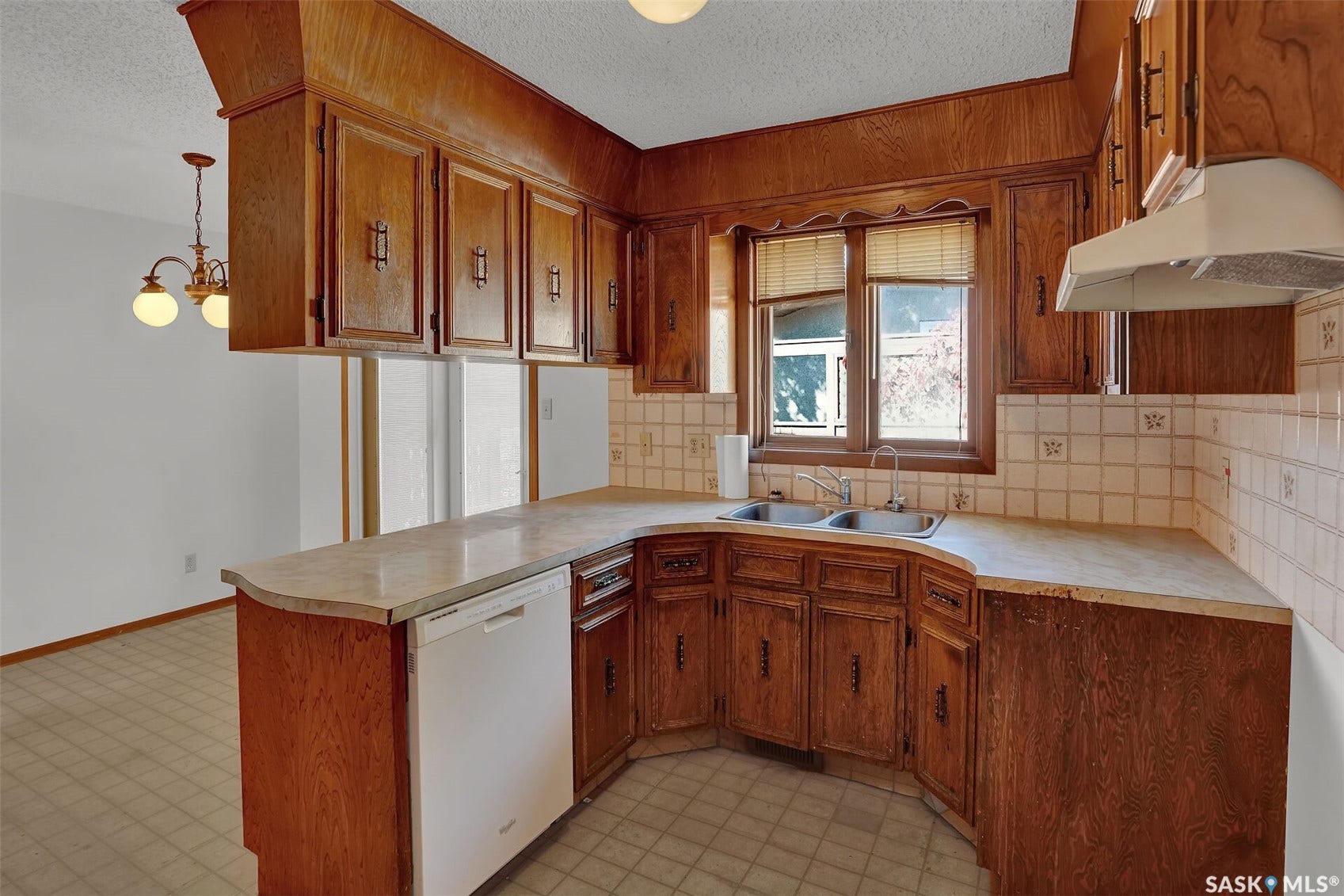 98 Alport Crescent, Regina SK S4R 7Y6