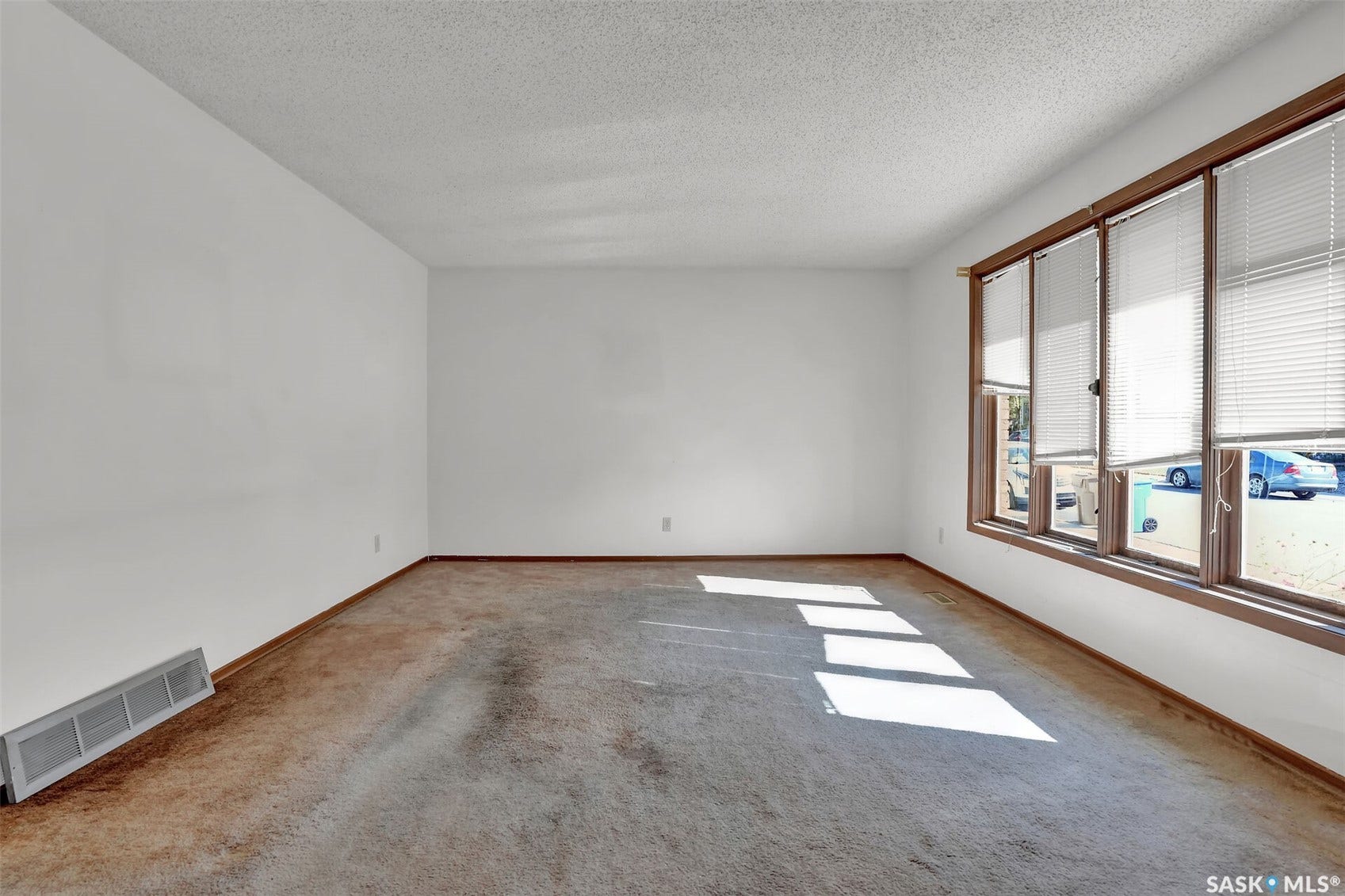 98 Alport Crescent, Regina SK S4R 7Y6