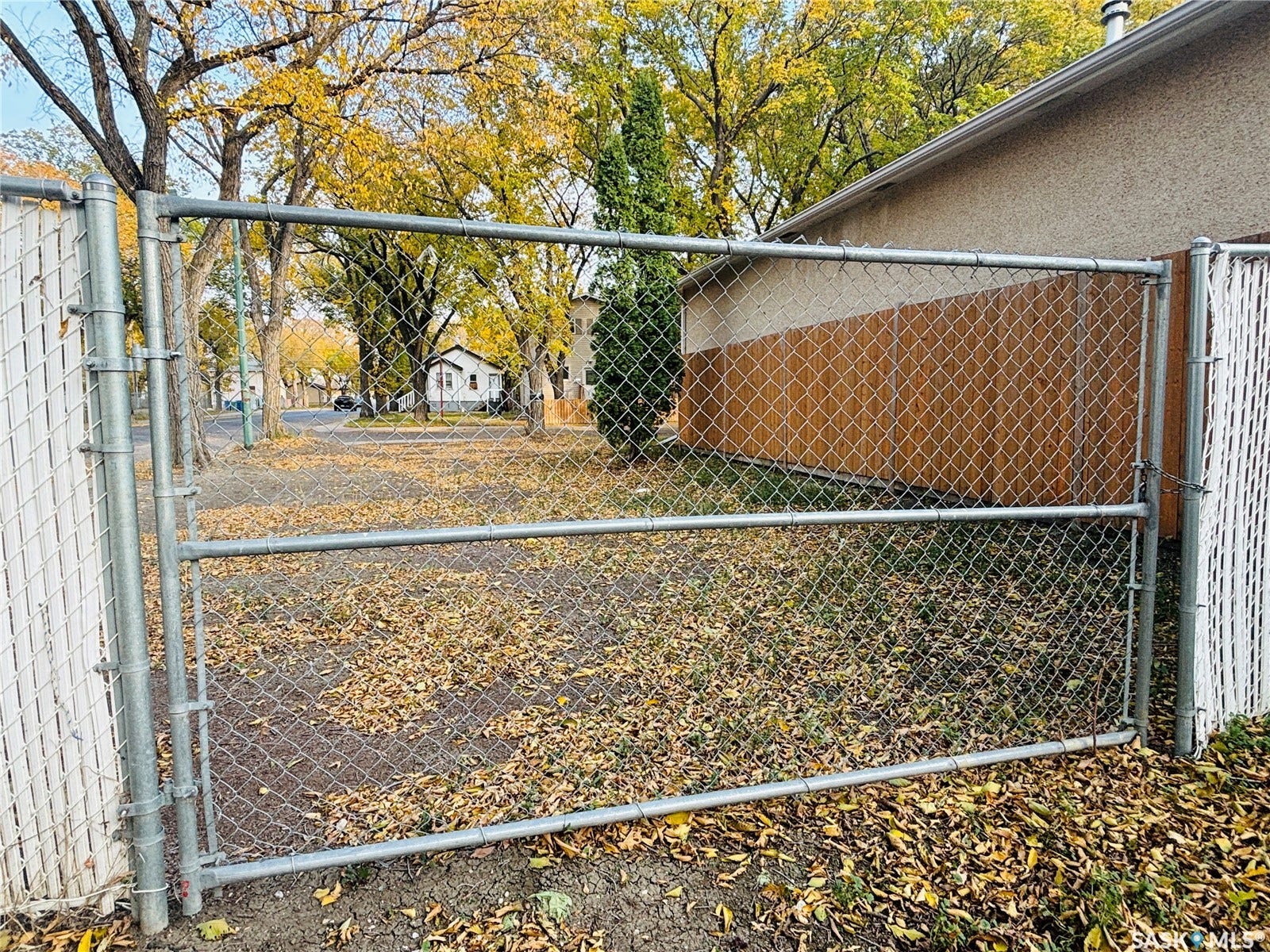 1235 12th Avenue, Regina SK S4P 0L2