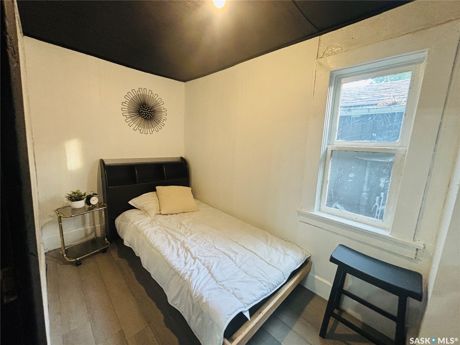 1235 12th Avenue, Regina SK S4P 0L2