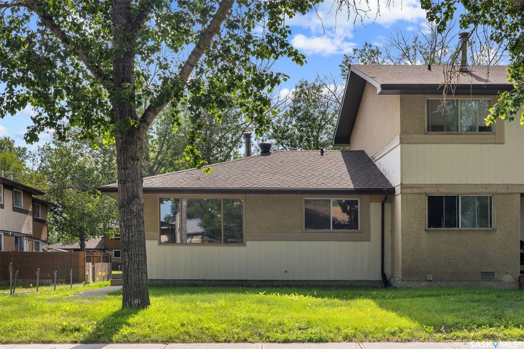 1342 Brown Street, Regina SK S4N 5M3