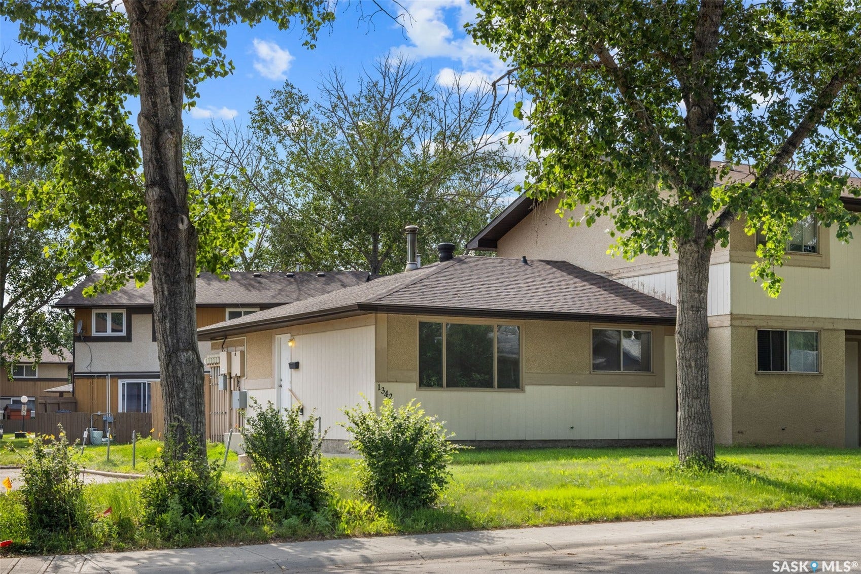 1342 Brown Street, Regina SK S4N 5M3