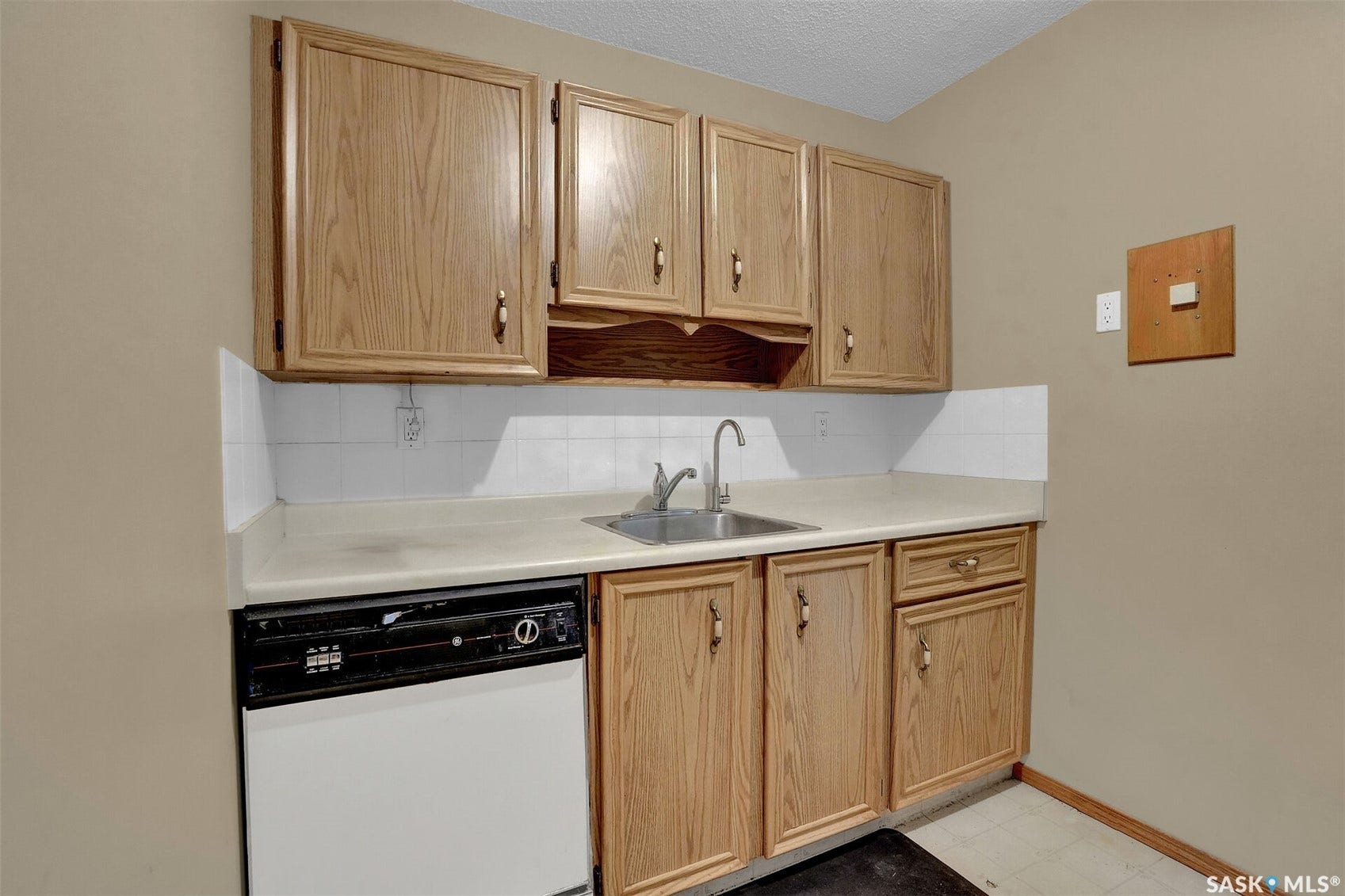 4615 Rae Street, #304, Regina SK S4S 3B2