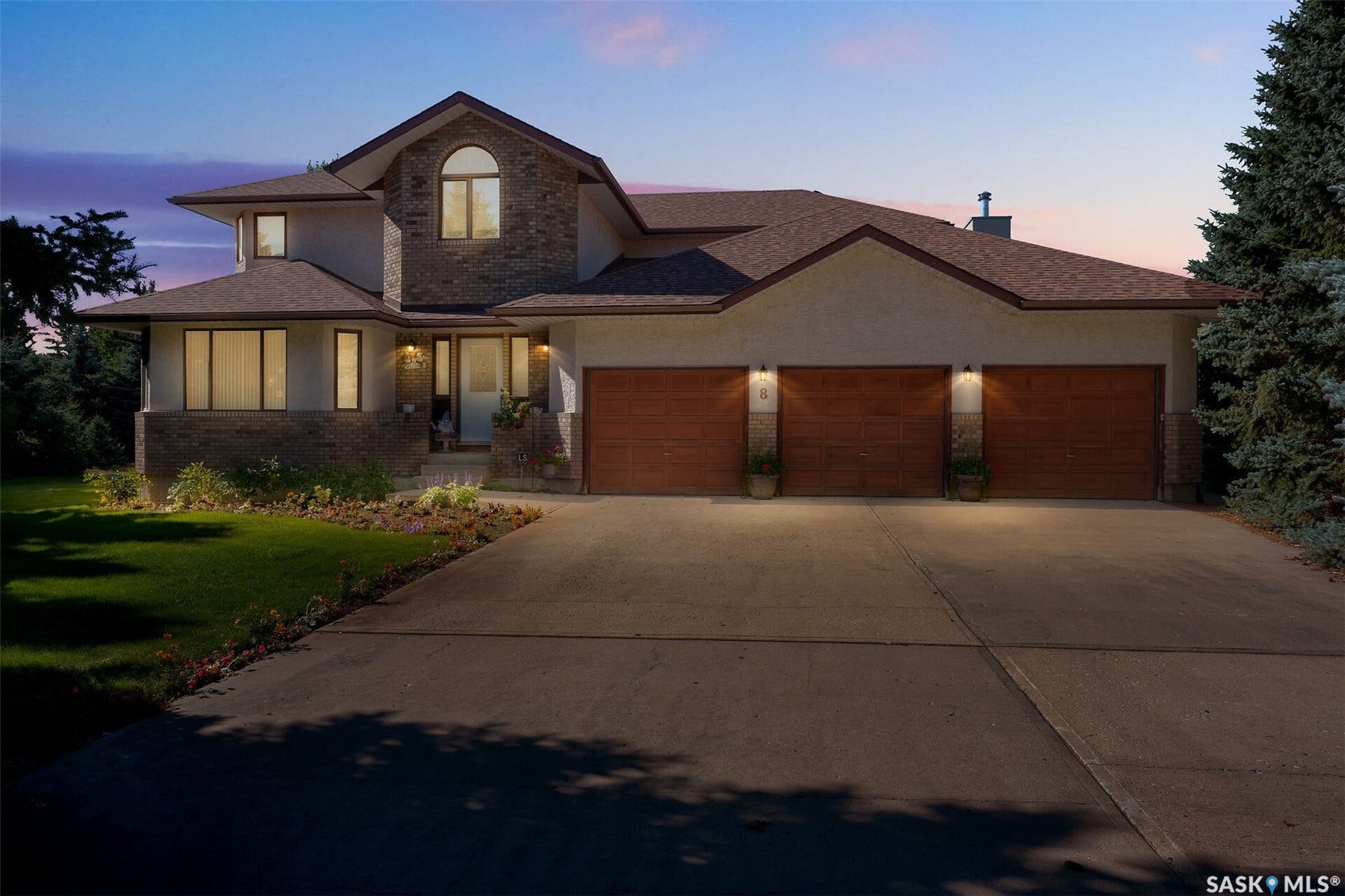 8 Emerald Place, SK S4T 3B3