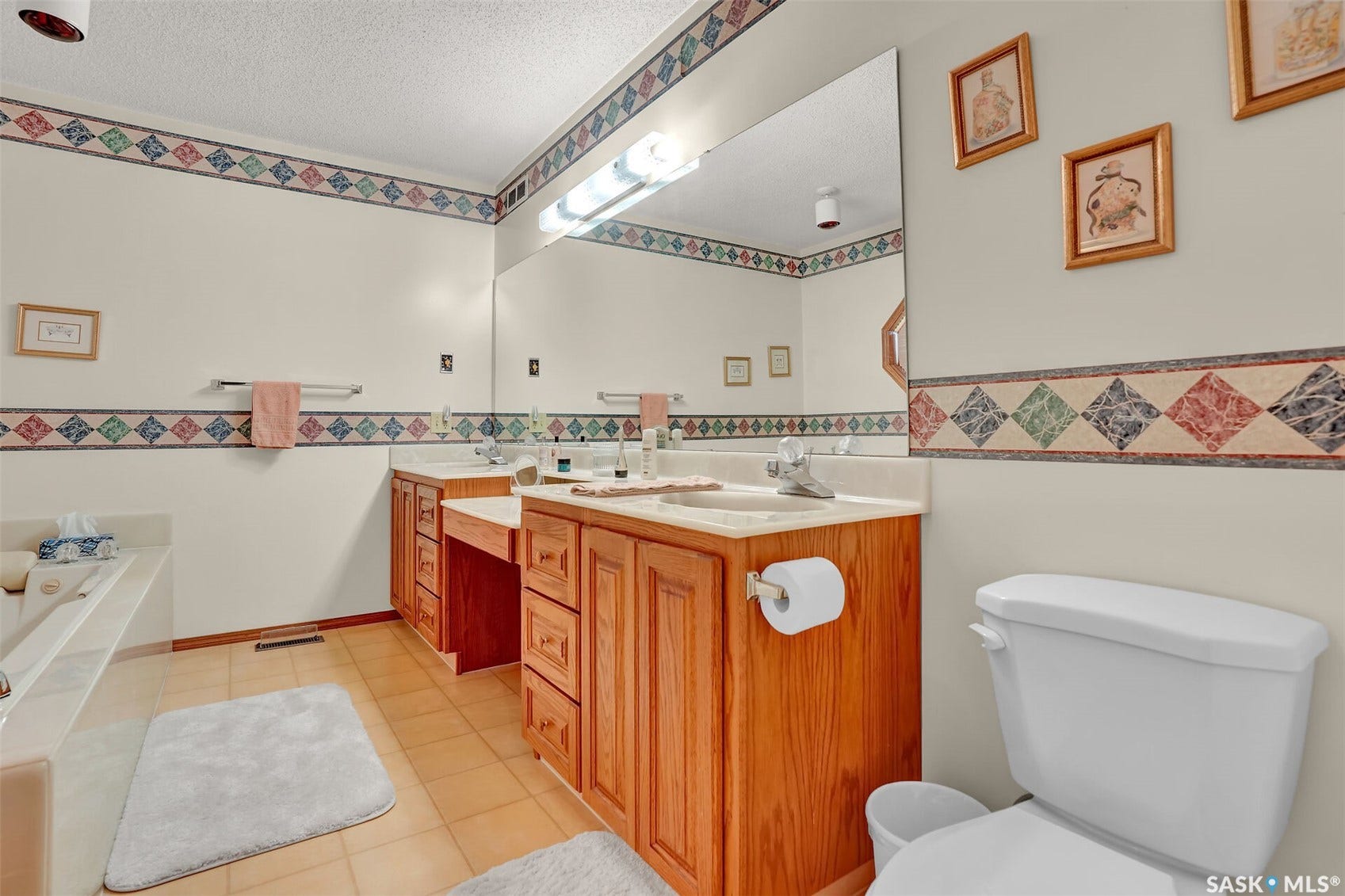 8 Emerald Place, SK S4T 3B3