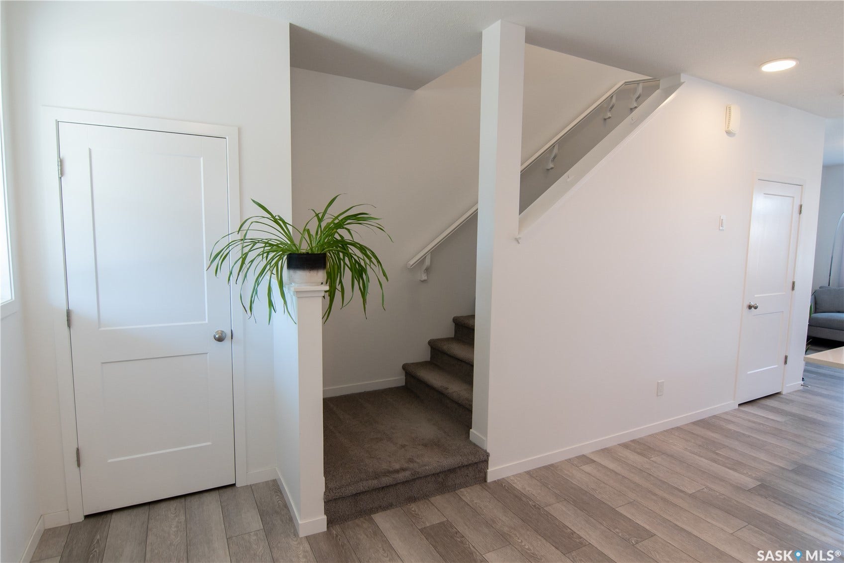 5148 Buckingham Drive E, Regina SK S4V 3W2