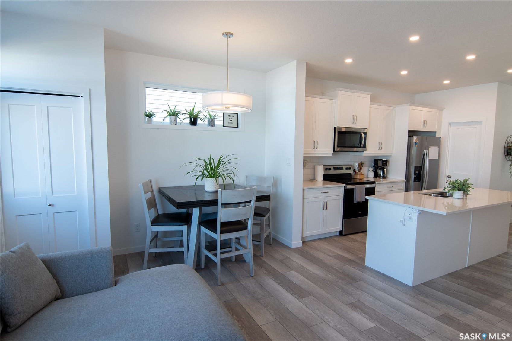 5148 Buckingham Drive E, Regina SK S4V 3W2