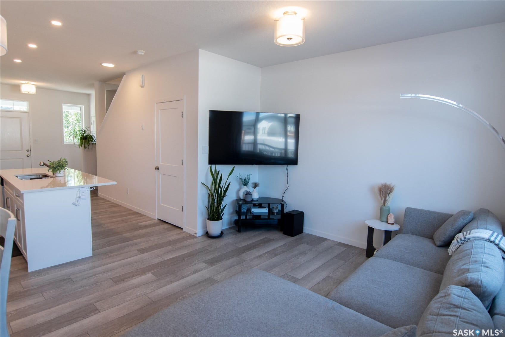 5148 Buckingham Drive E, Regina SK S4V 3W2