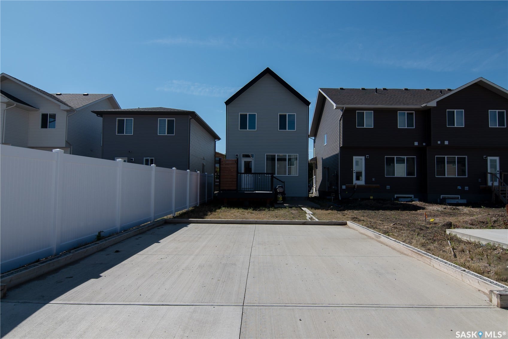 5148 Buckingham Drive E, Regina SK S4V 3W2