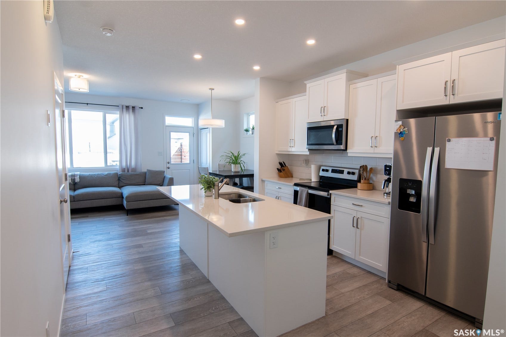 5148 Buckingham Drive E, Regina SK S4V 3W2