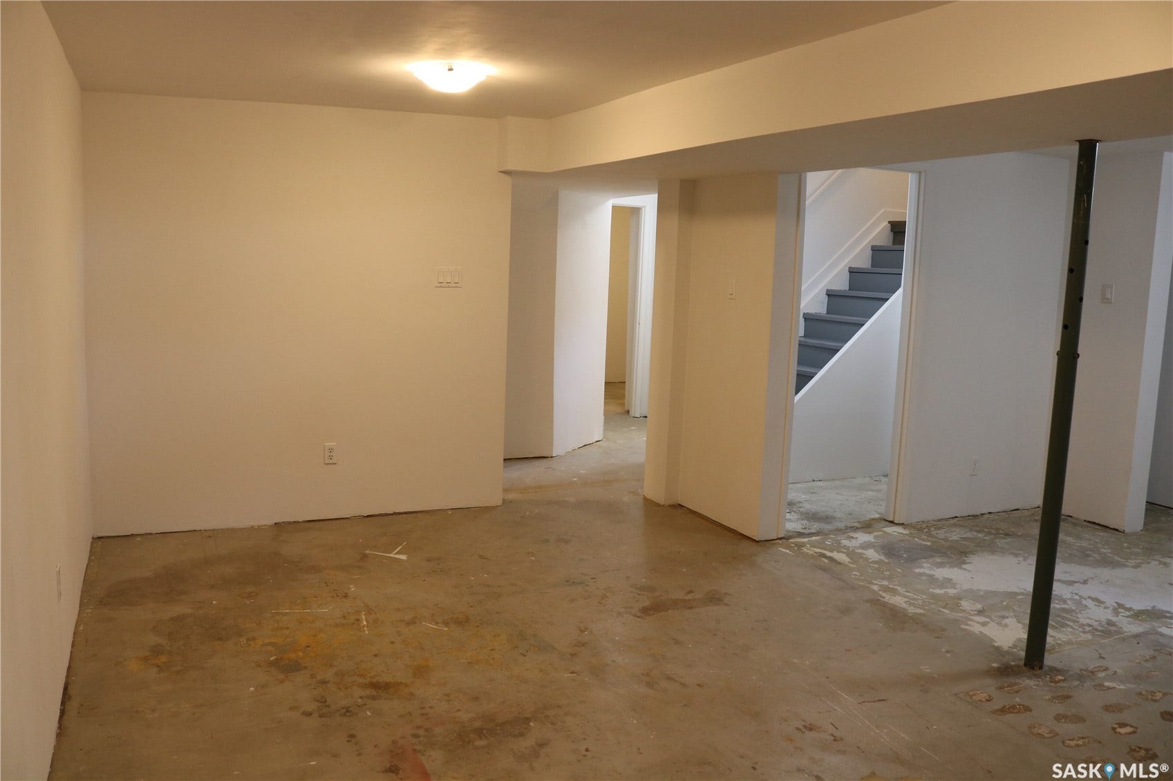 1641 Thompson Avenue, Saskatoon SK S7N 1Y2 Family room