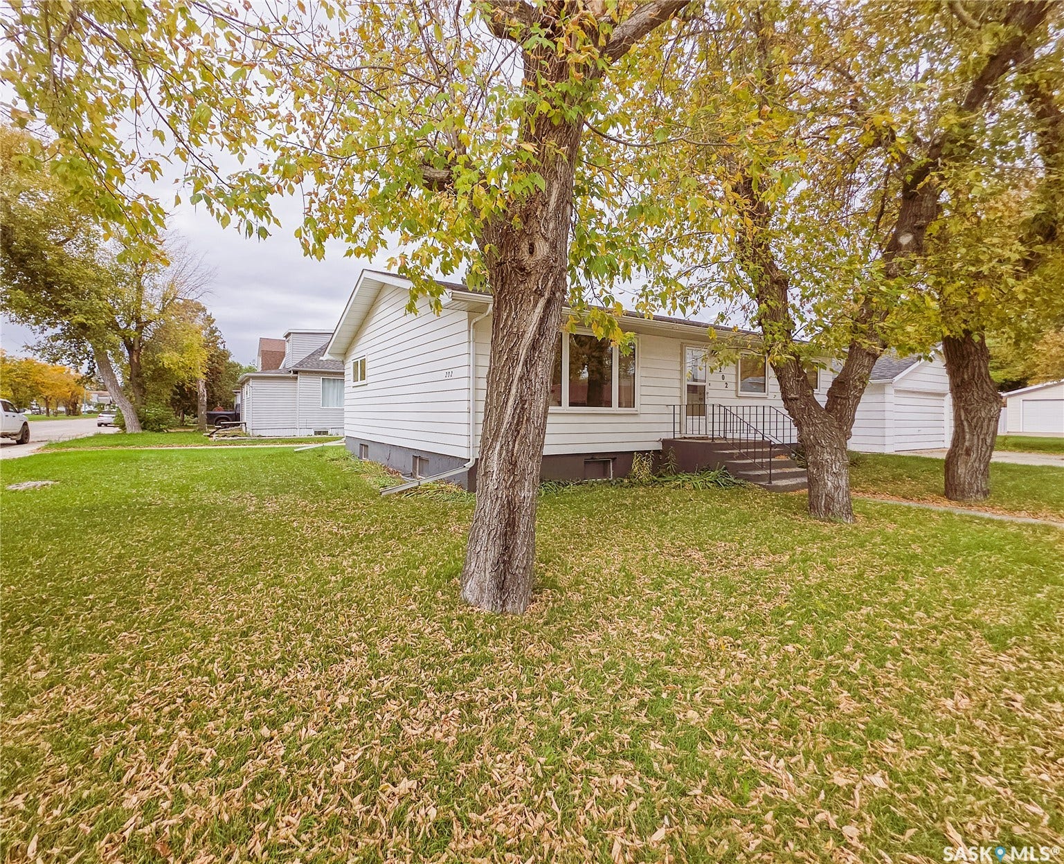 202 7th Avenue W, Melville SK S0A 2P0 202 7th Avenue W, Melville SK S0A 2P0