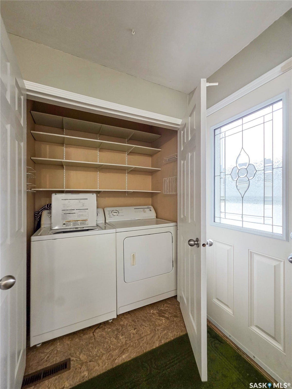 202 7th Avenue W, Melville SK S0A 2P0 202 7th Avenue W, Melville SK S0A 2P0