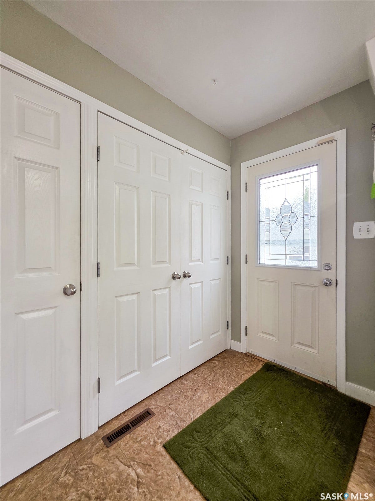 202 7th Avenue W, Melville SK S0A 2P0 202 7th Avenue W, Melville SK S0A 2P0