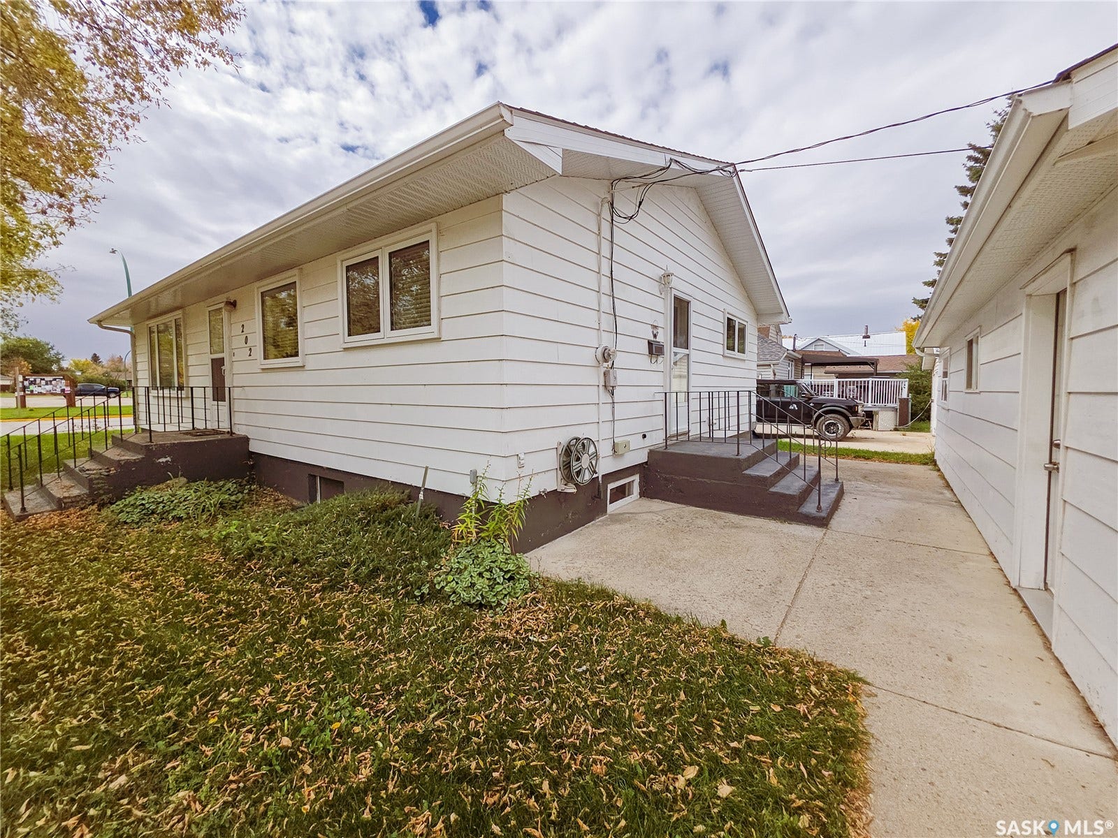 202 7th Avenue W, Melville SK S0A 2P0 202 7th Avenue W, Melville SK S0A 2P0