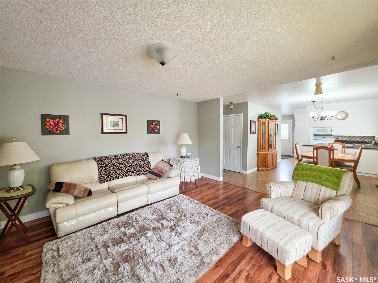 202 7th Avenue W, Melville SK S0A 2P0 202 7th Avenue W, Melville SK S0A 2P0
