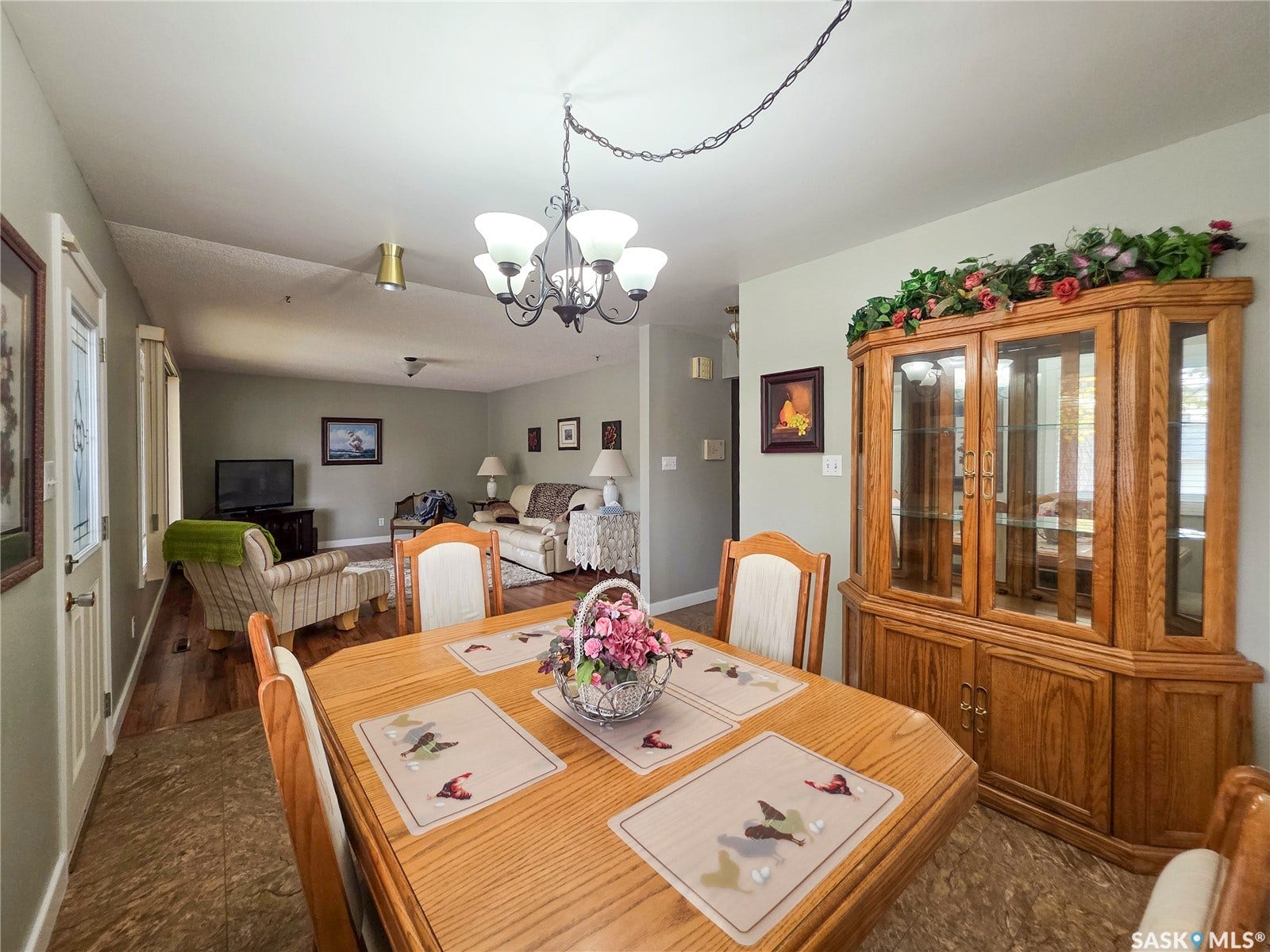 202 7th Avenue W, Melville SK S0A 2P0 202 7th Avenue W, Melville SK S0A 2P0