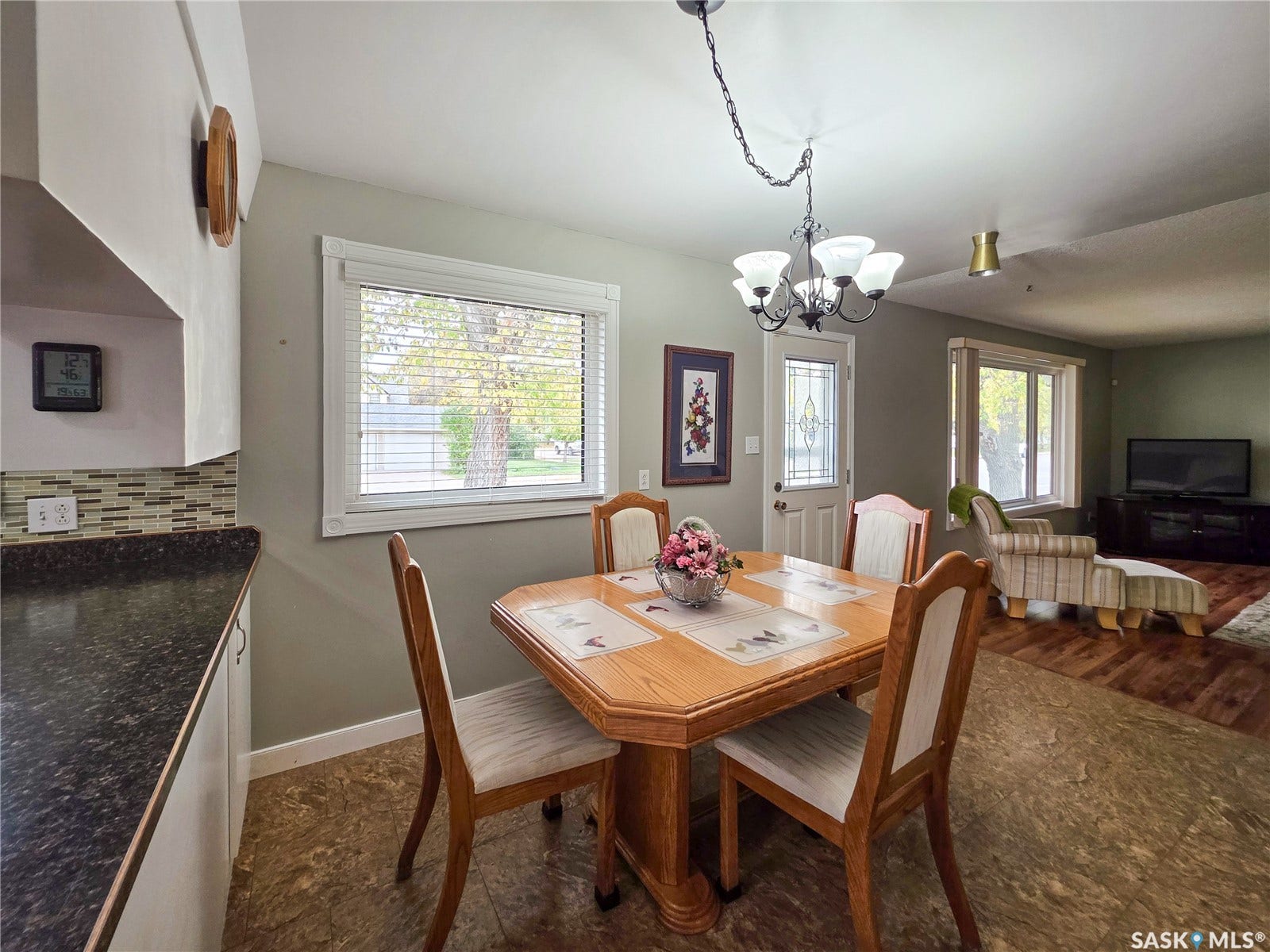 202 7th Avenue W, Melville SK S0A 2P0 202 7th Avenue W, Melville SK S0A 2P0