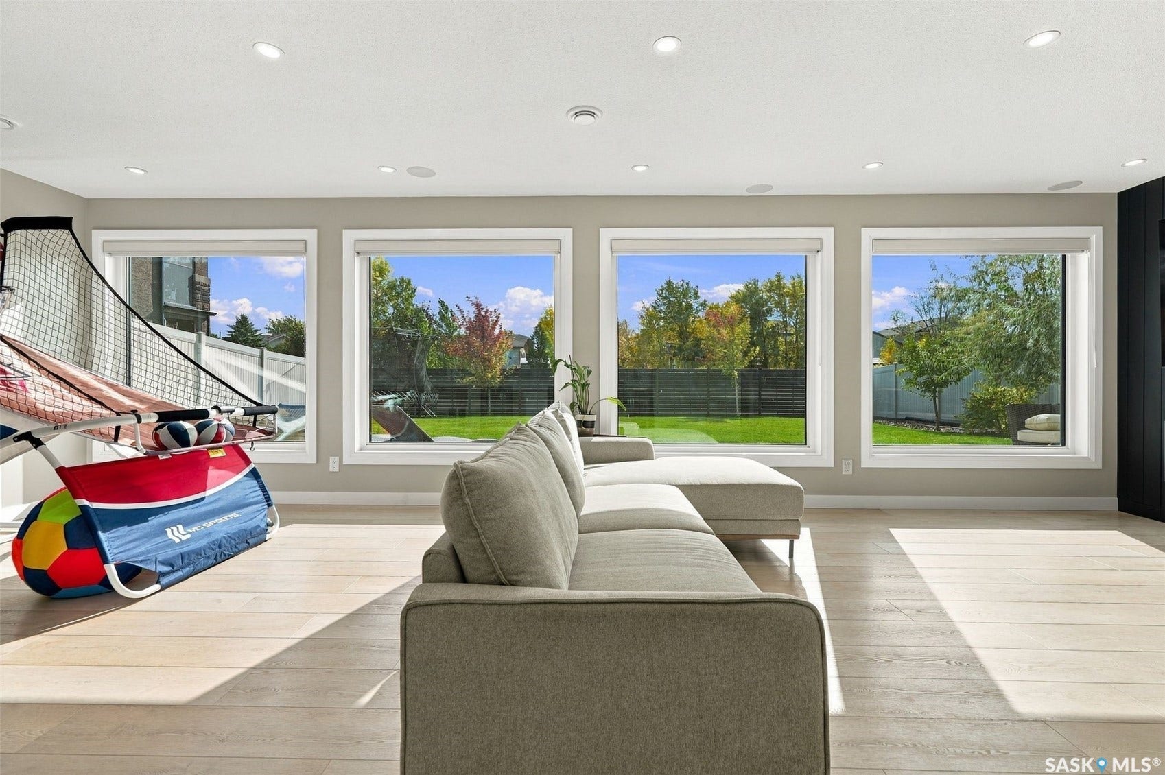 6221 Koep Avenue, Regina SK S4X 0J2 6221 Koep Avenue, Regina SK S4X 0J2