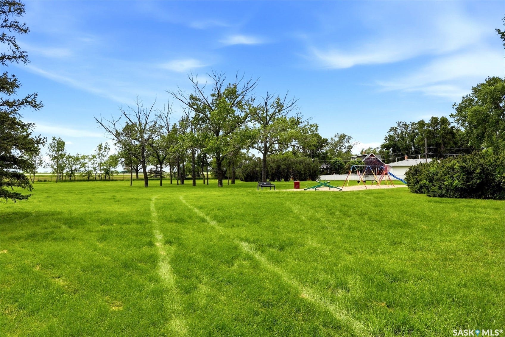 511 Shannon Road, Regina SK S4S 5J2