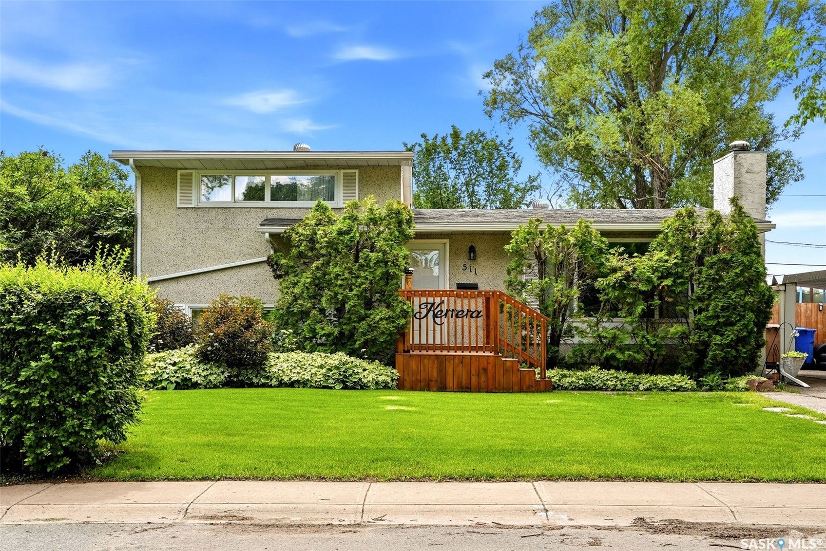 511 Shannon Road, Regina SK S4S 5J2