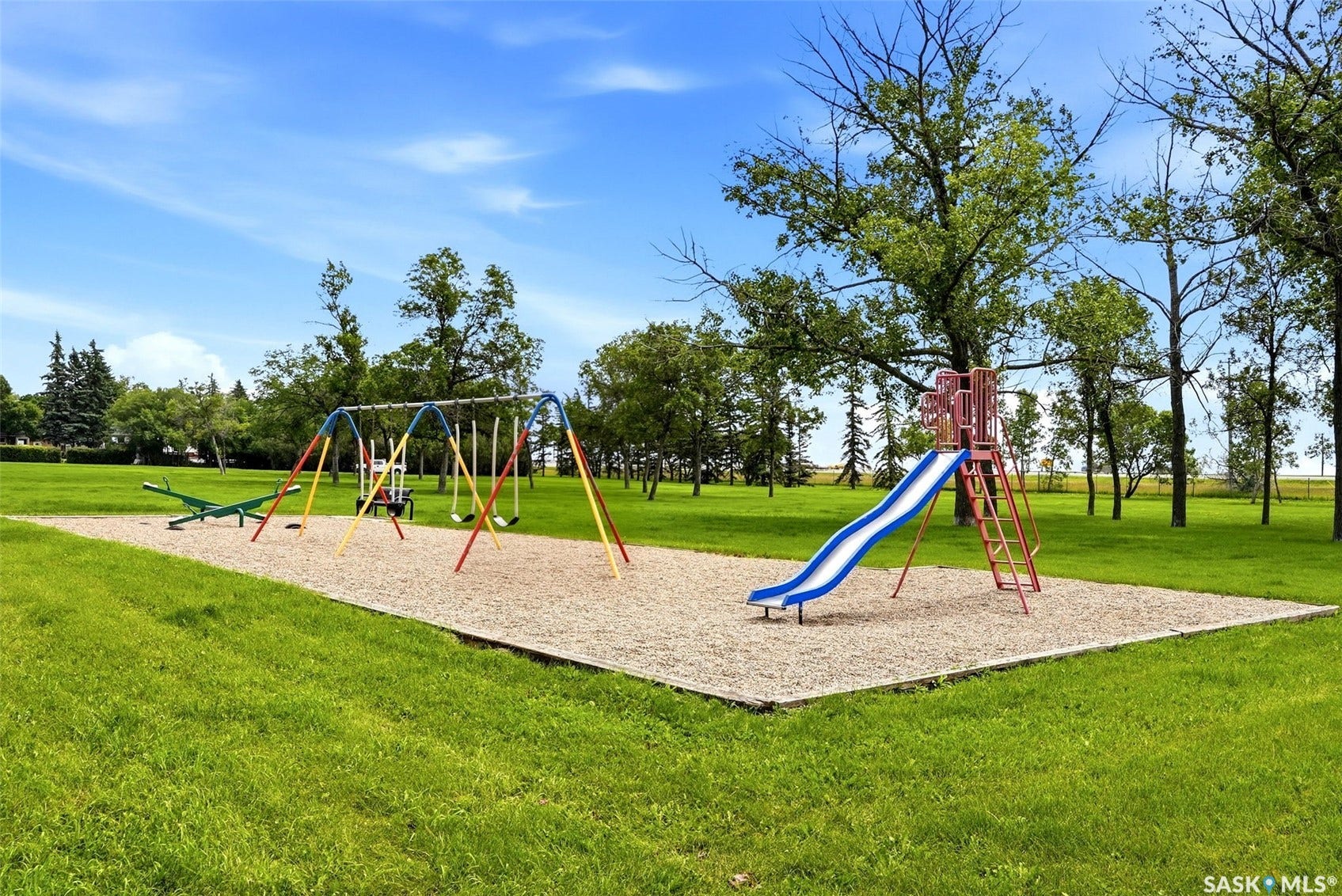 511 Shannon Road, Regina SK S4S 5J2