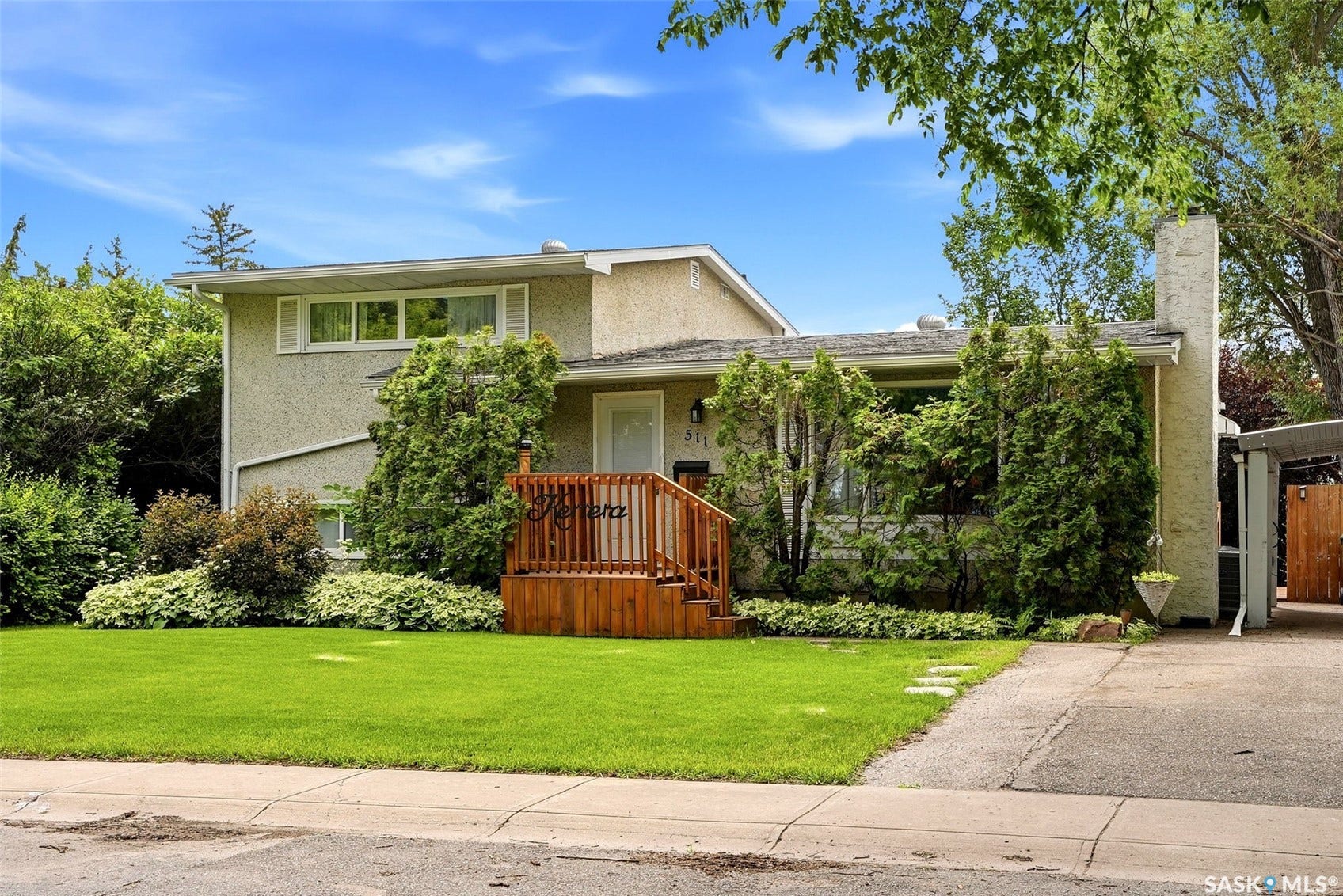 511 Shannon Road, Regina SK S4S 5J2