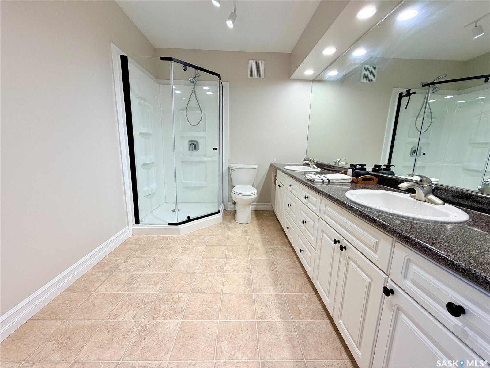 2523 Cardinal Crescent, North Battleford SK S9A 3X1