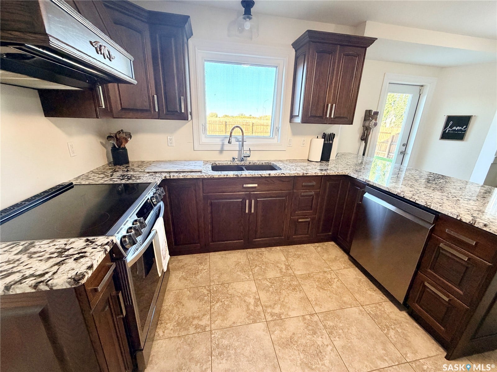 2523 Cardinal Crescent, North Battleford SK S9A 3X1
