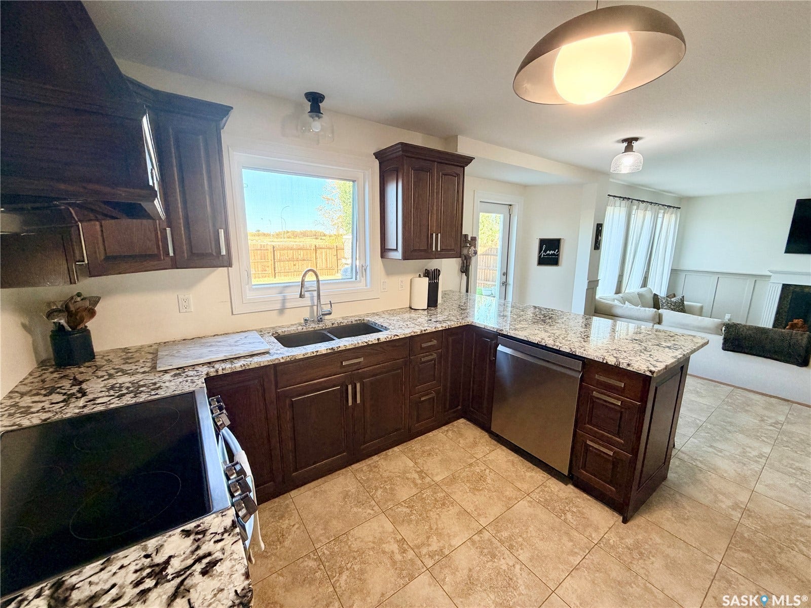 2523 Cardinal Crescent, North Battleford SK S9A 3X1