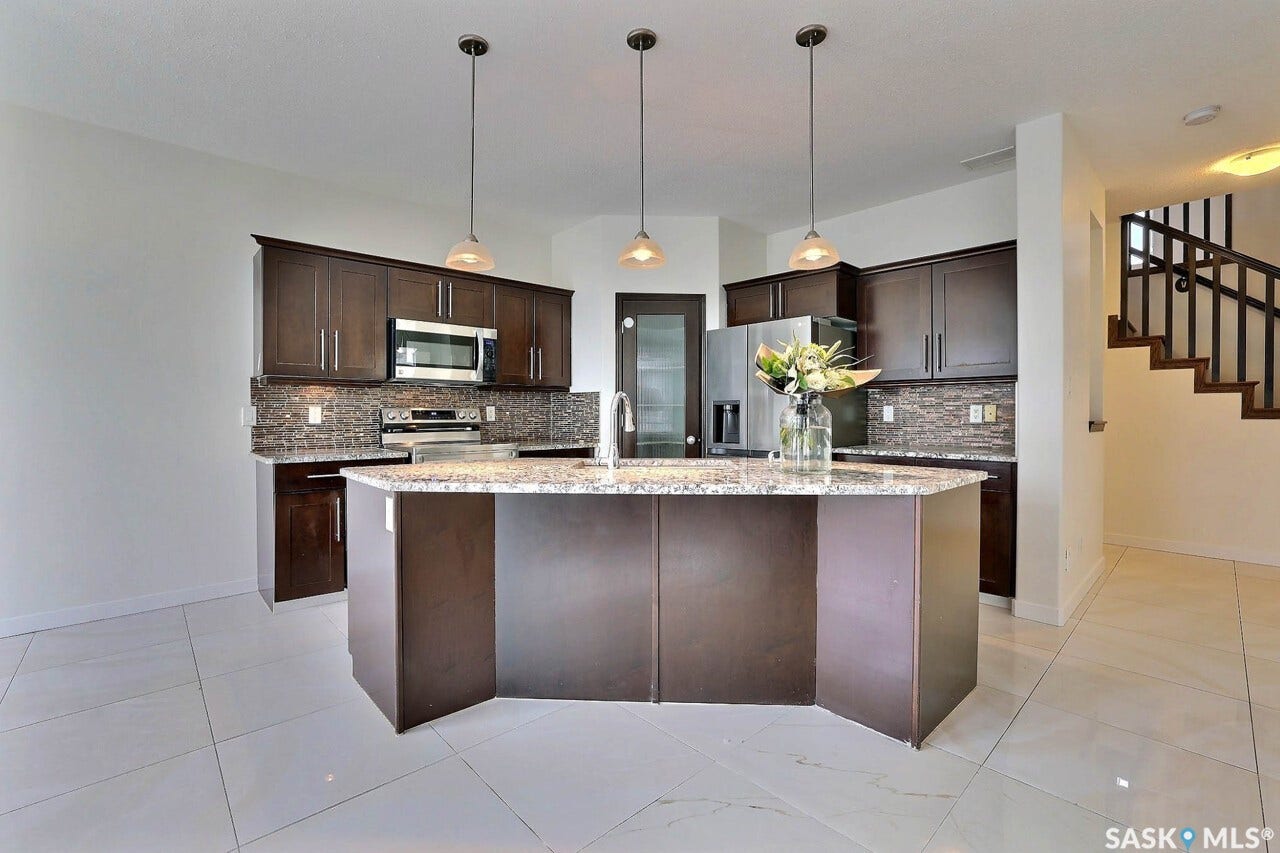 4718 Child Avenue, Regina SK S4X 4T9 4718 Child Avenue, Regina SK S4X 4T9