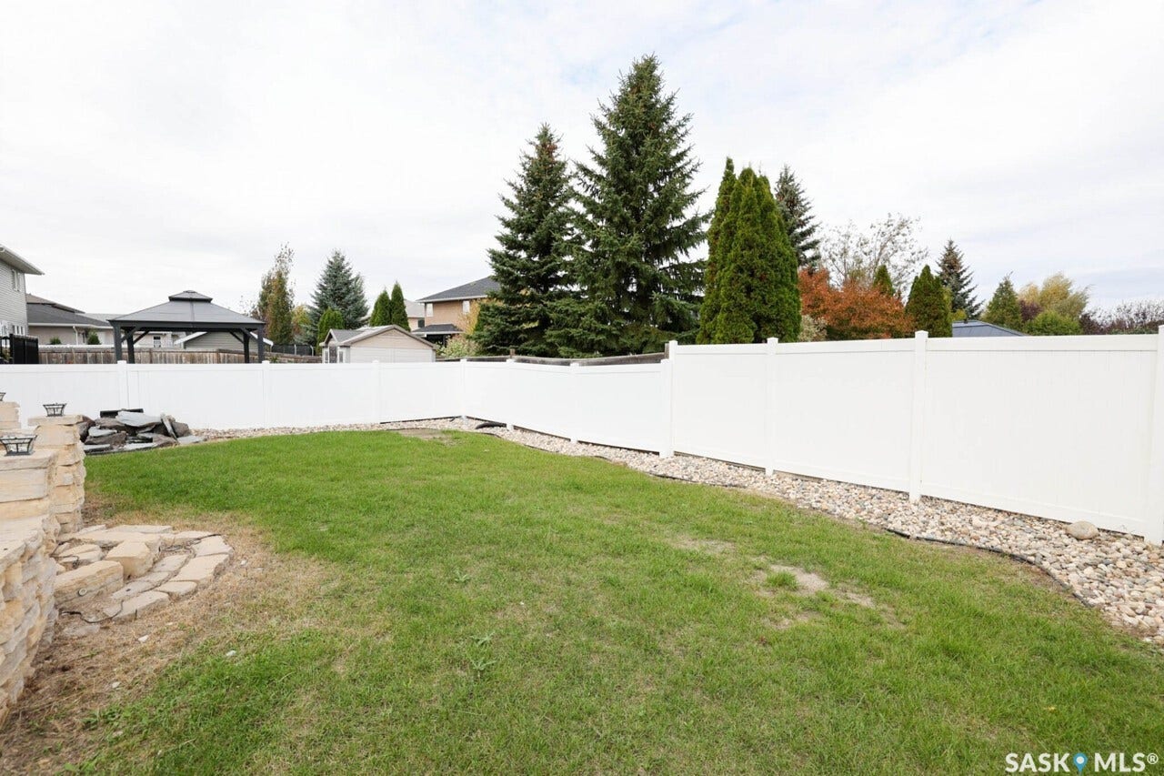 4718 Child Avenue, Regina SK S4X 4T9 4718 Child Avenue, Regina SK S4X 4T9
