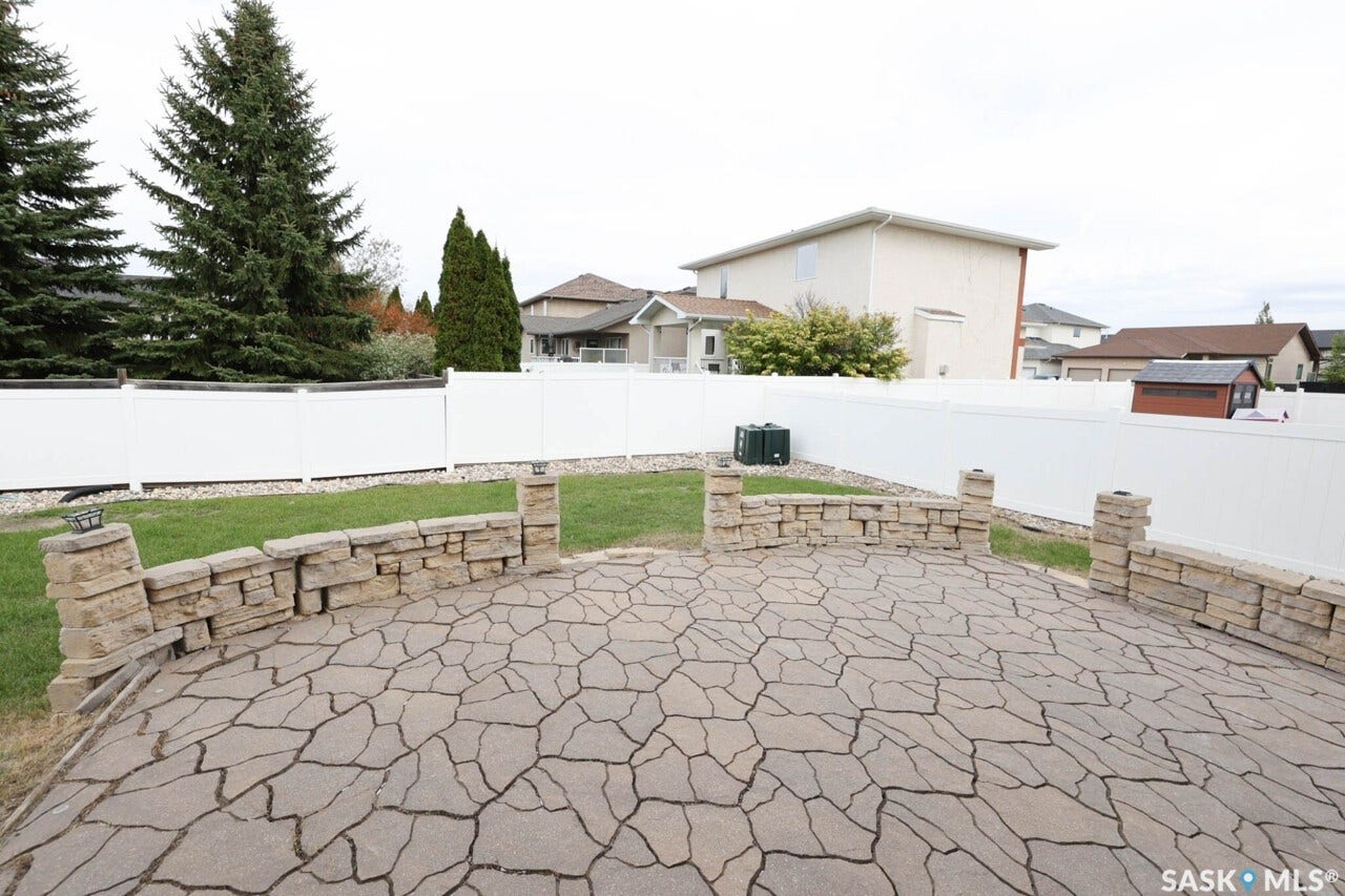 4718 Child Avenue, Regina SK S4X 4T9 4718 Child Avenue, Regina SK S4X 4T9