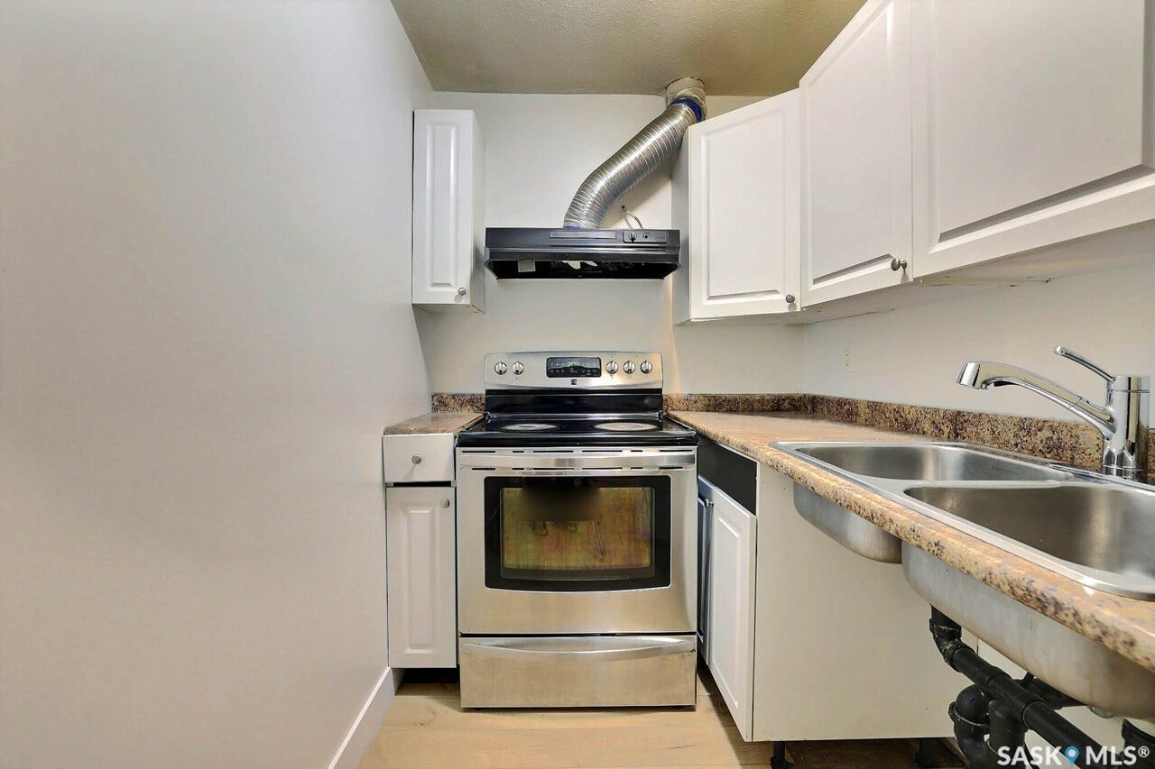 4718 Child Avenue, Regina SK S4X 4T9 4718 Child Avenue, Regina SK S4X 4T9