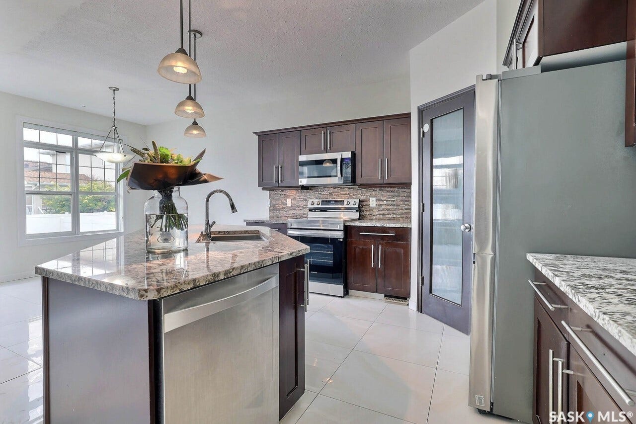 4718 Child Avenue, Regina SK S4X 4T9 4718 Child Avenue, Regina SK S4X 4T9