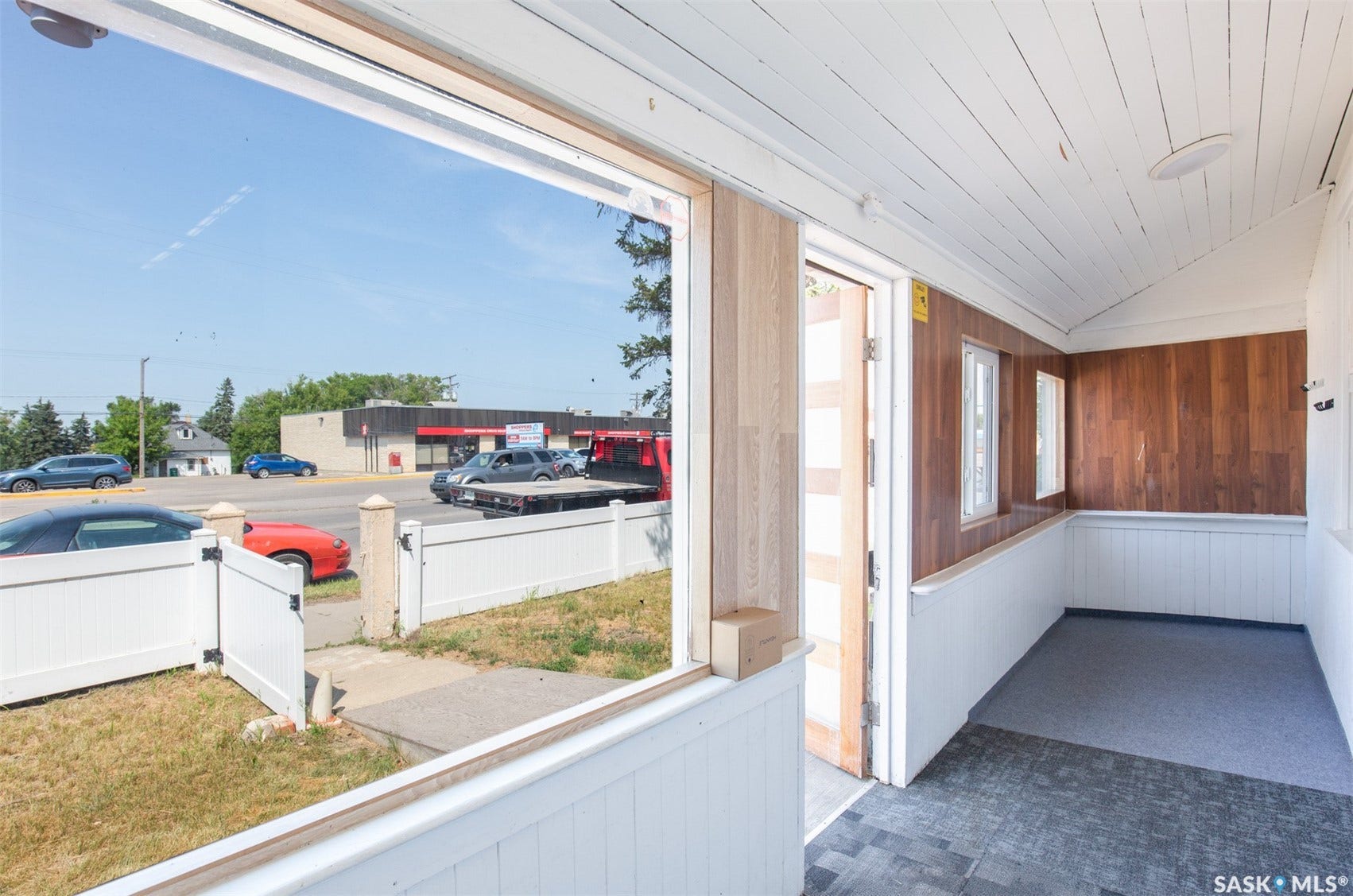 443 Lillooet Street W, Moose Jaw SK S6H 4Z4 443 Lillooet Street W, Moose Jaw SK S6H 4Z4