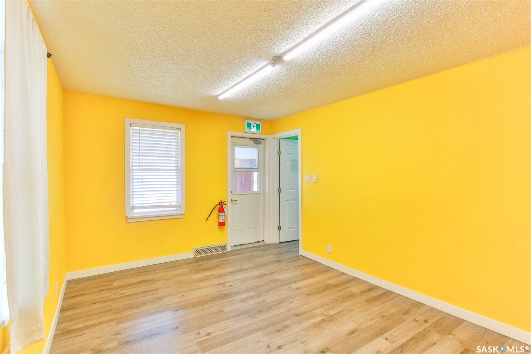 443 Lillooet Street W, Moose Jaw SK S6H 4Z4 443 Lillooet Street W, Moose Jaw SK S6H 4Z4