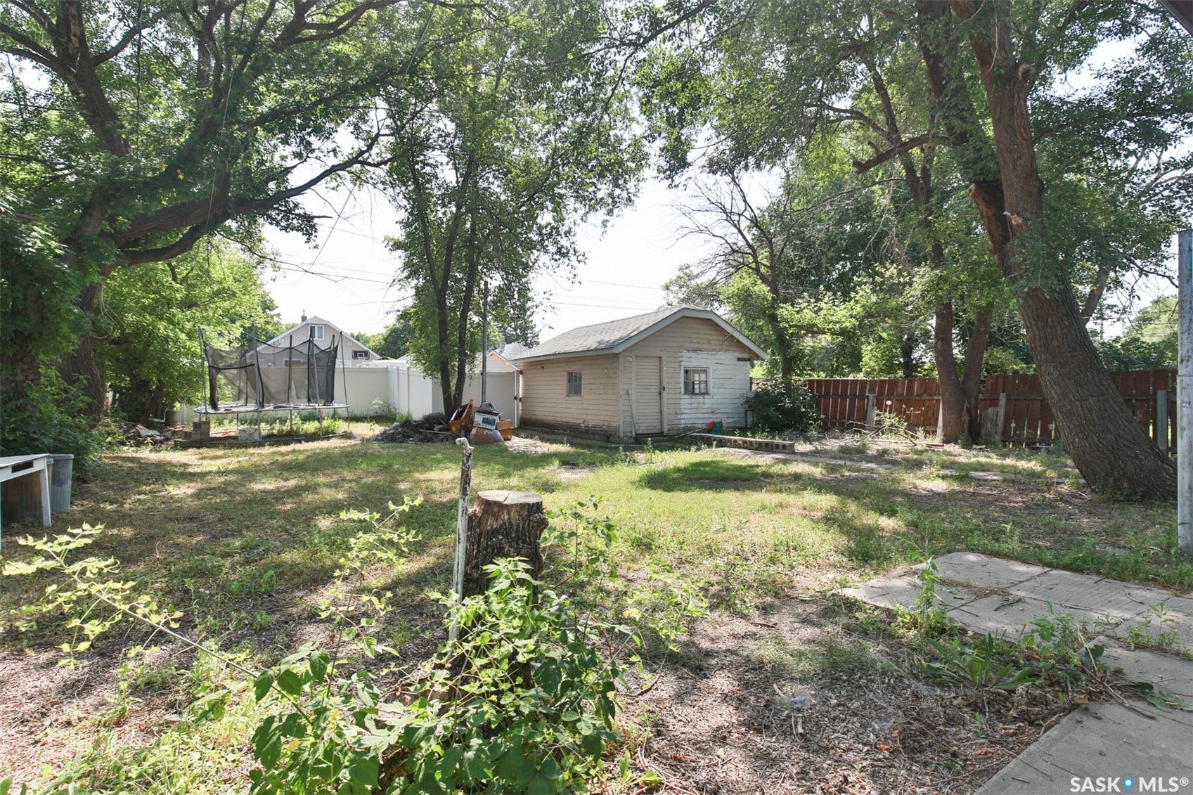 443 Lillooet Street W, Moose Jaw SK S6H 4Z4 443 Lillooet Street W, Moose Jaw SK S6H 4Z4