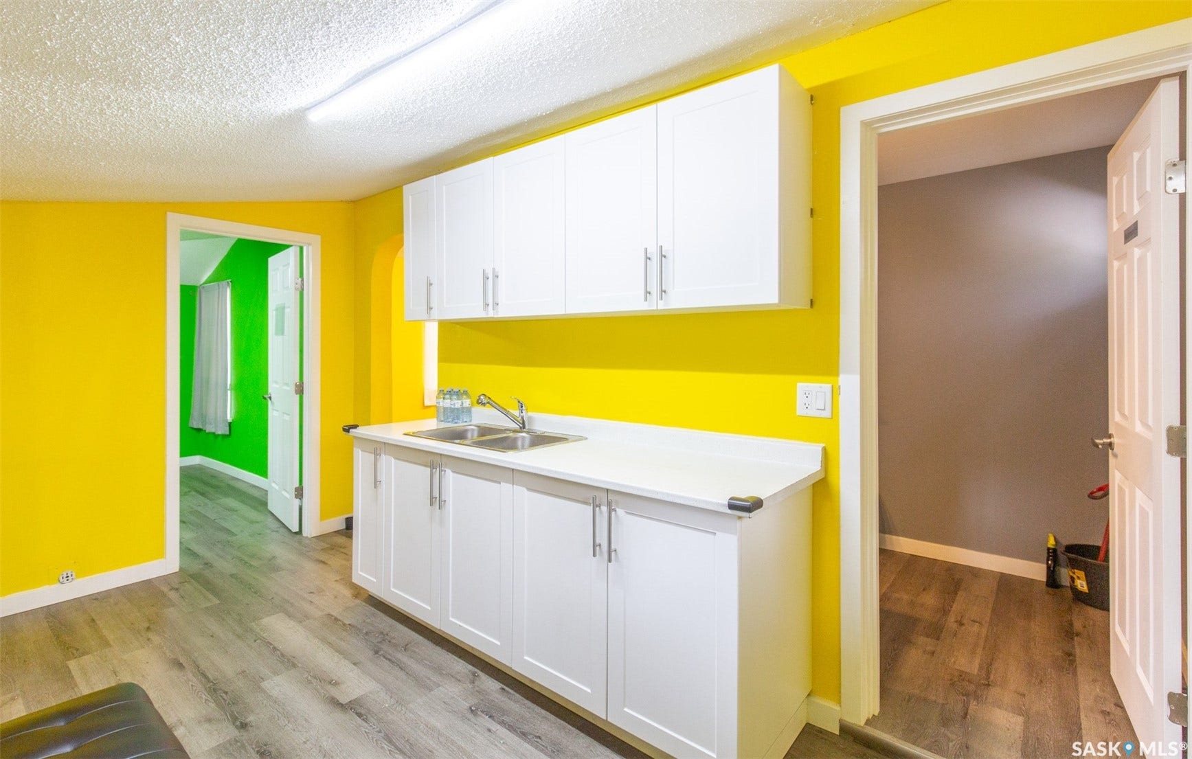 443 Lillooet Street W, Moose Jaw SK S6H 4Z4 443 Lillooet Street W, Moose Jaw SK S6H 4Z4