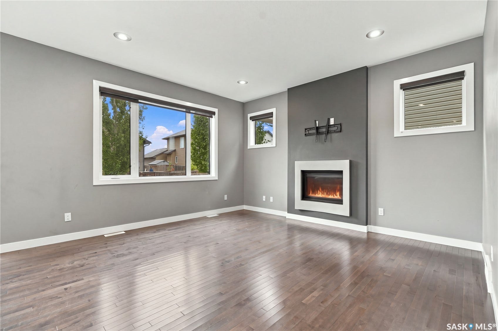 1415 Pringle Crescent, Saskatoon SK S7T 0S6